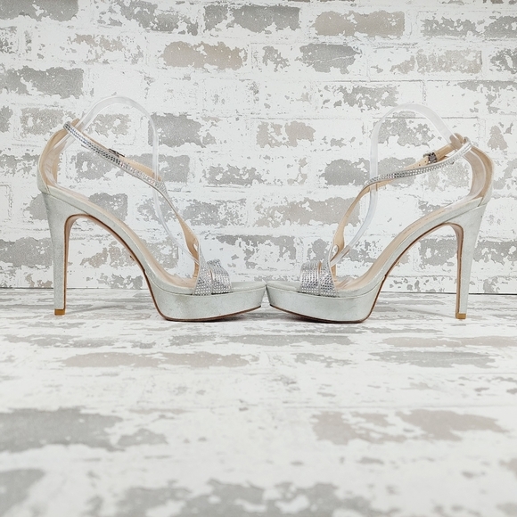 NEW Pelle Moda Onora Women's T-Strap Evening Heeled Sandals X310 - Picture 7 of 15